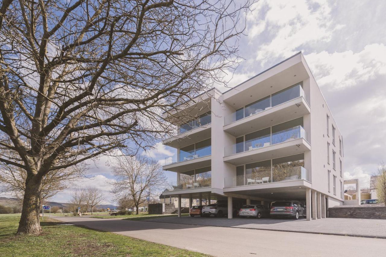 Steillage - Design Moselsuiten Mit Panoramablick Und Spa Brauneberg Esterno foto