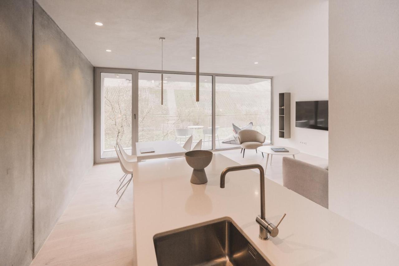 Steillage - Design Moselsuiten Mit Panoramablick Und Spa Brauneberg Esterno foto